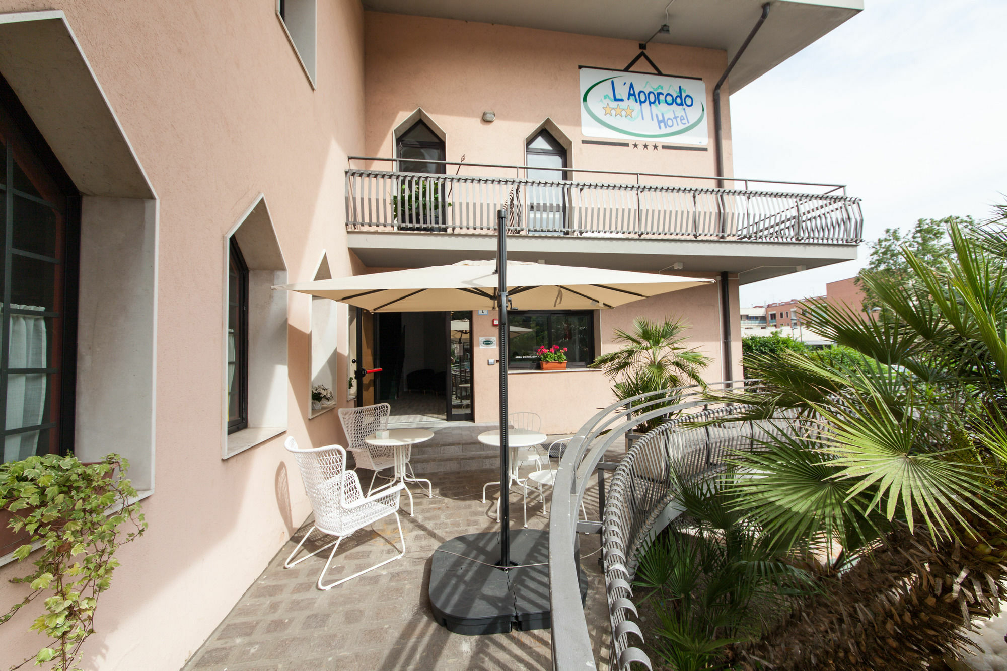 L'approdo Hotel 3*